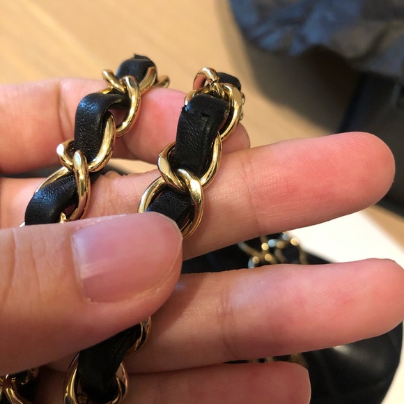 Chanel classic flap lamb skin gold hardware - Picture 3 of 11